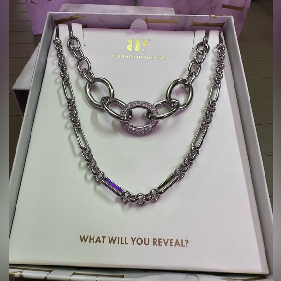 We Love A Diverse Queen Luxe Layer 2025 Necklace - Picture 4 of 6